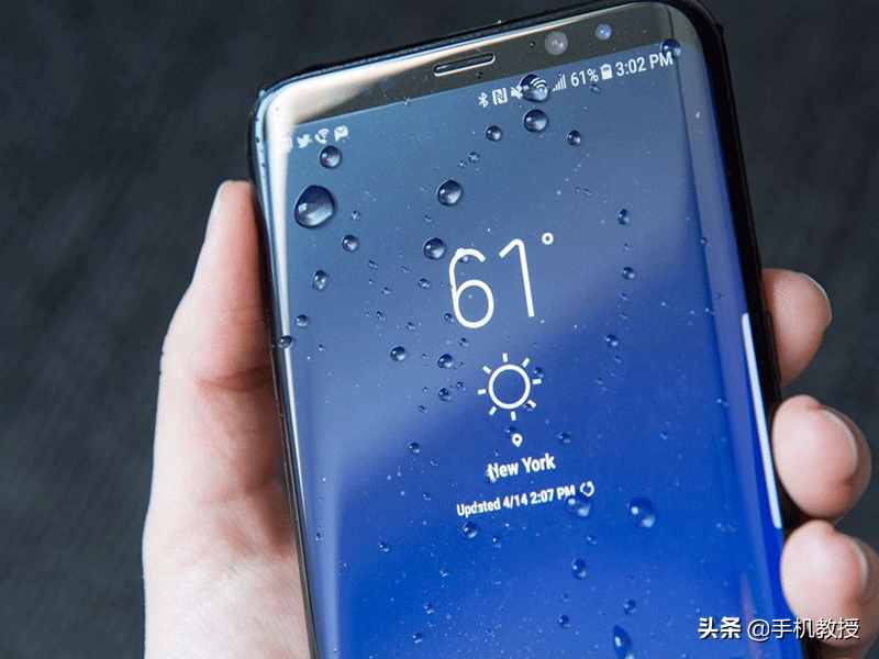 手機進水了怎么辦？這3件事情千萬不能做，做了會后悔