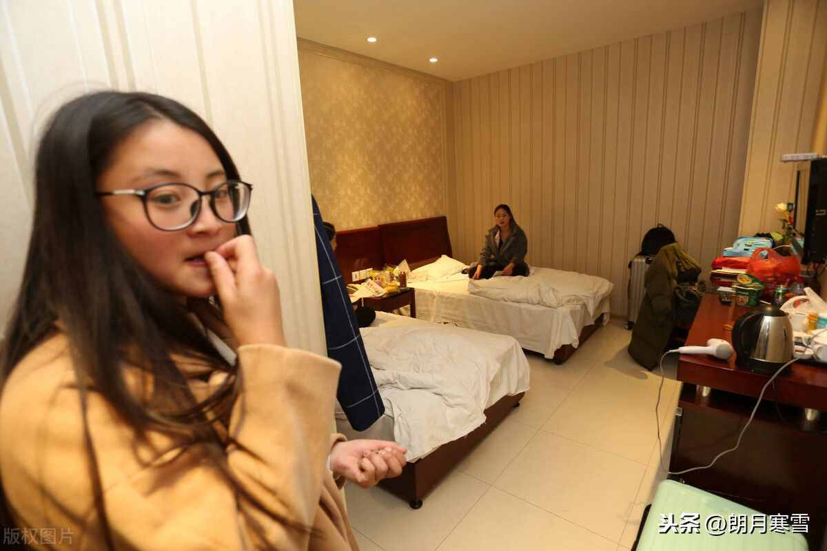校園的陰盛陽衰，女生學(xué)會(huì)打群架，如何出招？看看這篇文章