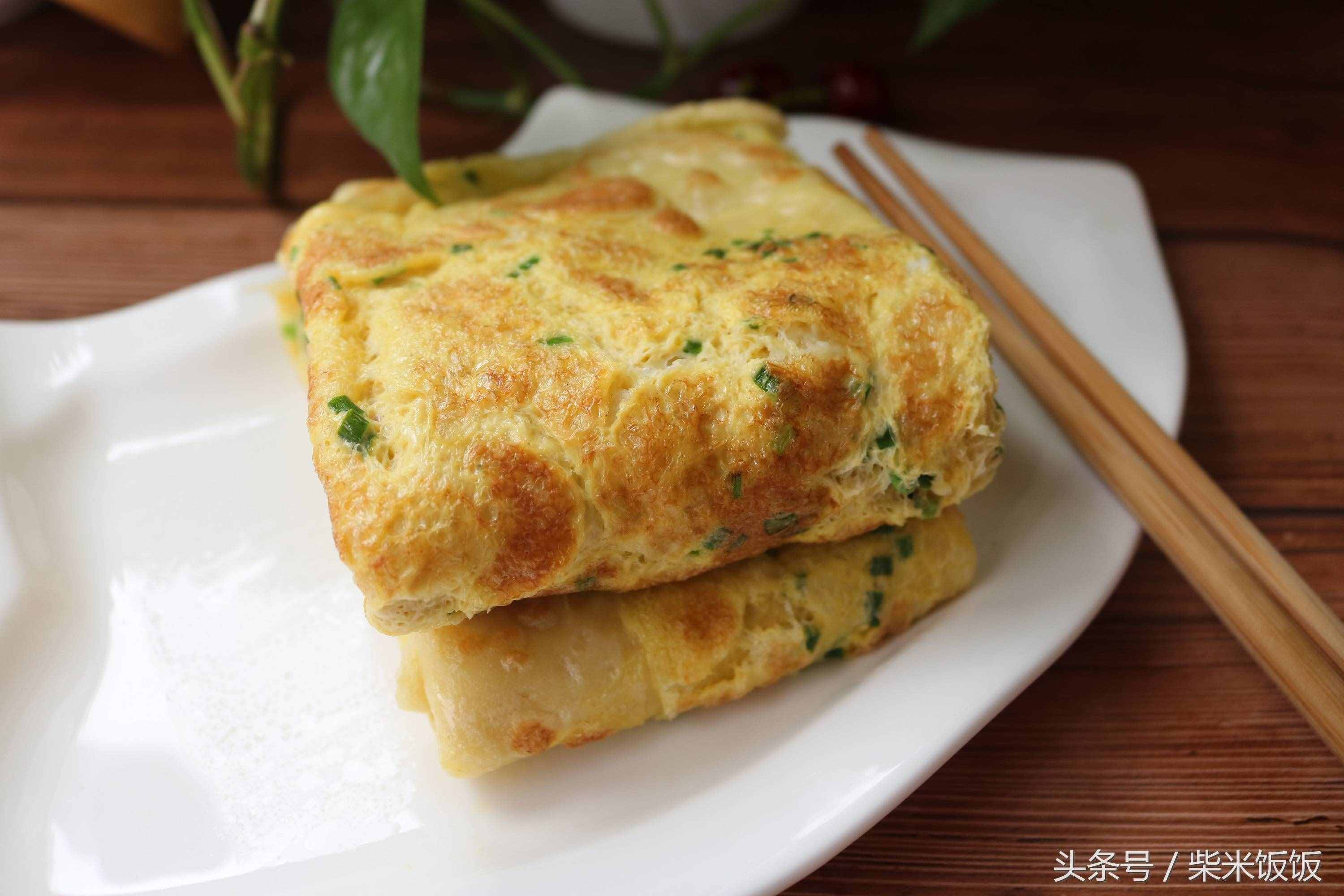 蔥花雞蛋餅最簡(jiǎn)單的做法，5分鐘出鍋，又快又香，好吃的不得了！