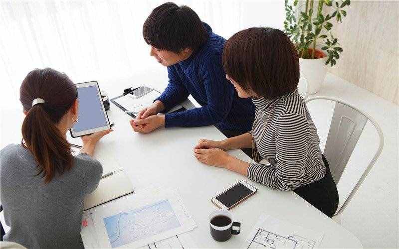 目前社會上，有哪些既不違法，又掙錢特別快的途徑？