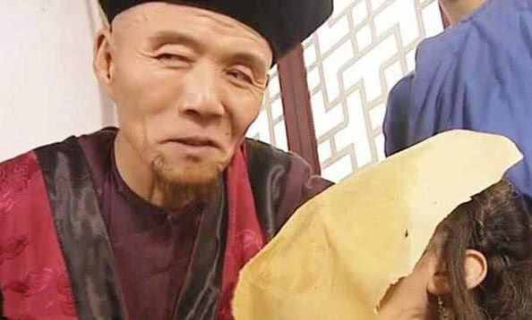 凌云徹被海蘭賜“加官進爵”，死的很痛苦，那加官進爵究竟是啥？