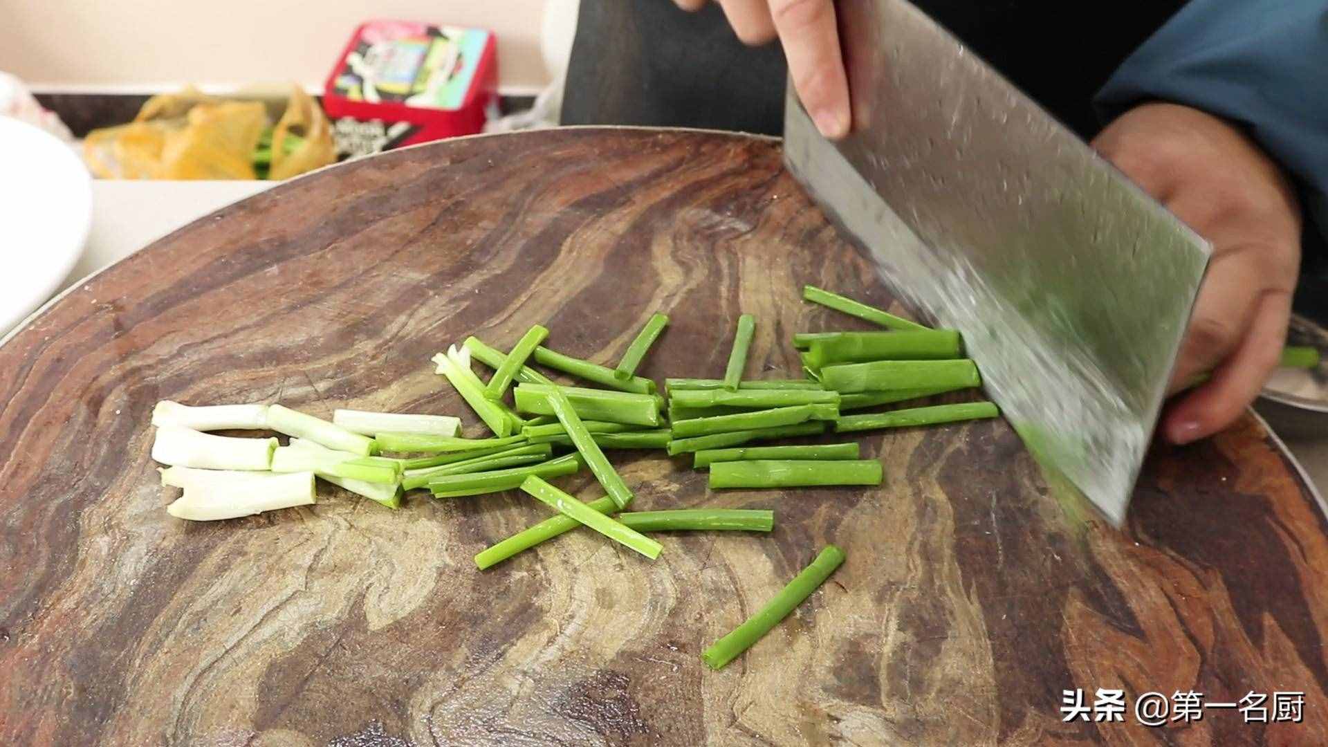 杏鮑菇這樣做太香了，軟嫩入味不油膩，上桌大家搶著吃，先收藏了