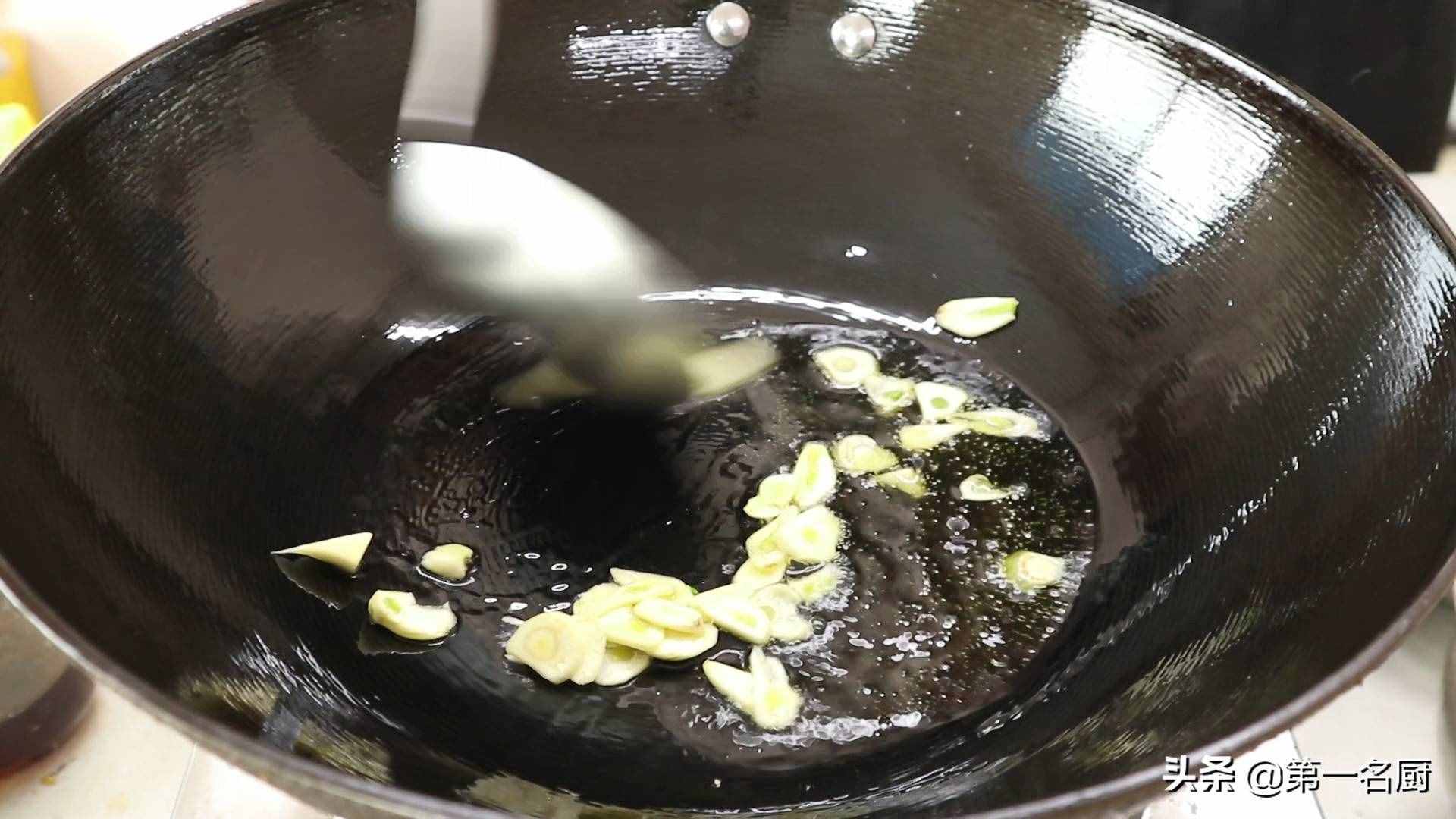 杏鮑菇這樣做太香了，軟嫩入味不油膩，上桌大家搶著吃，先收藏了