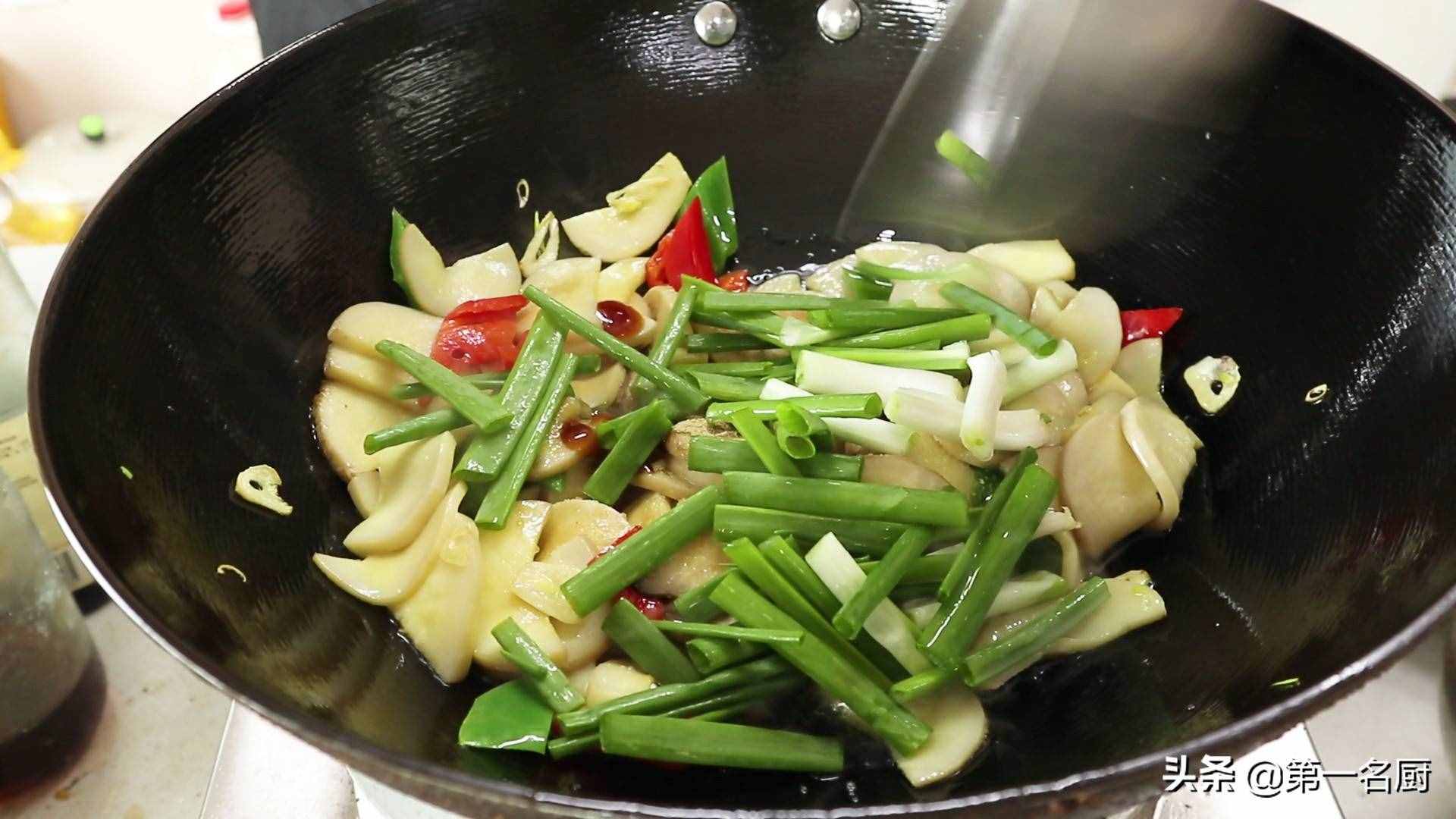 杏鮑菇這樣做太香了，軟嫩入味不油膩，上桌大家搶著吃，先收藏了