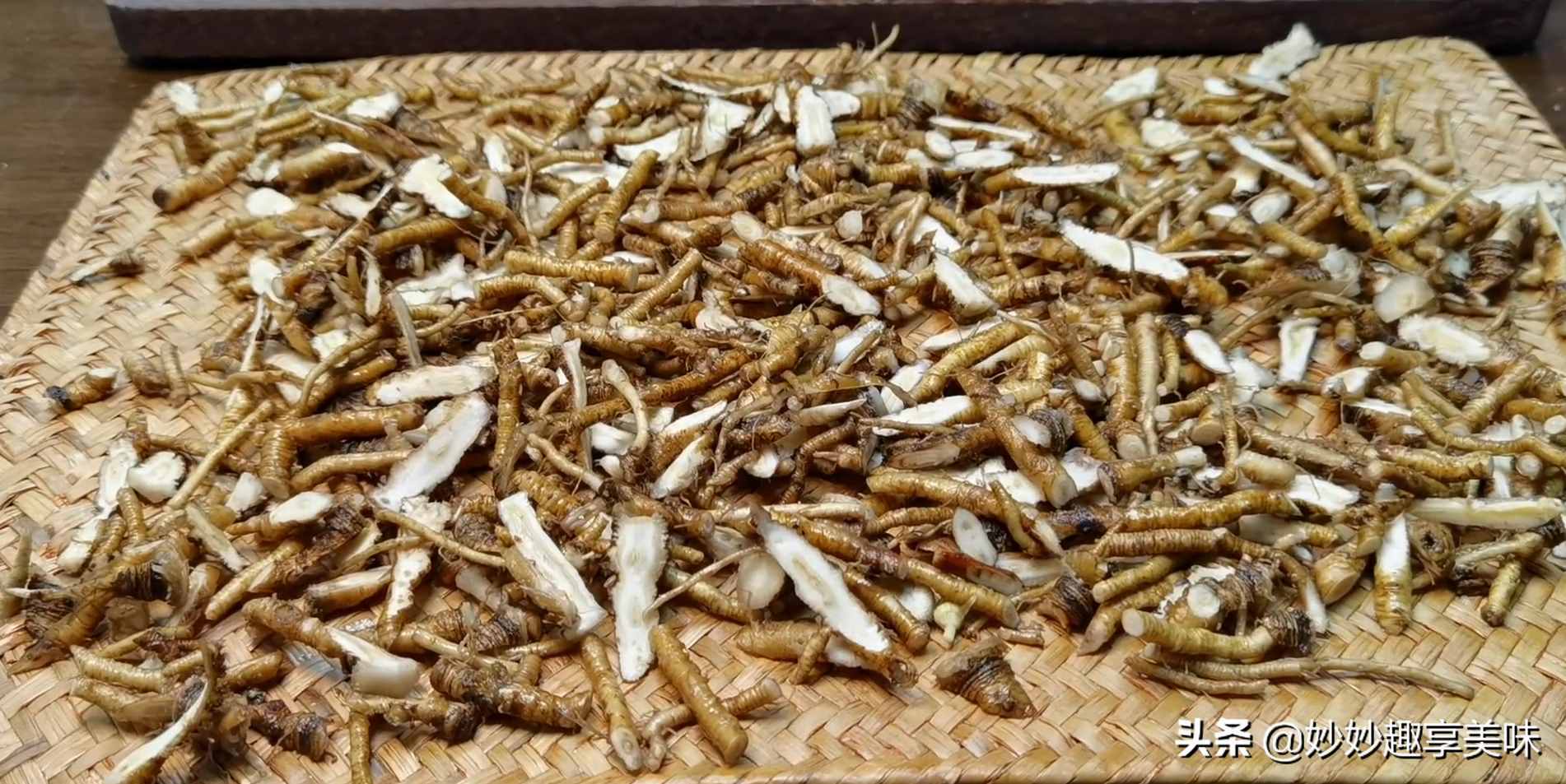 多喝蒲公英茶好處多，教你四步輕松自制，做一次喝一年，干凈衛(wèi)生