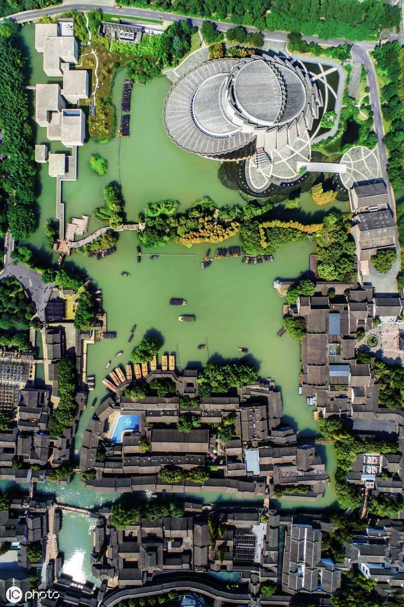為什么一定要去一次烏鎮(zhèn)：極致浪漫的水鄉(xiāng)，國(guó)際現(xiàn)代的江南