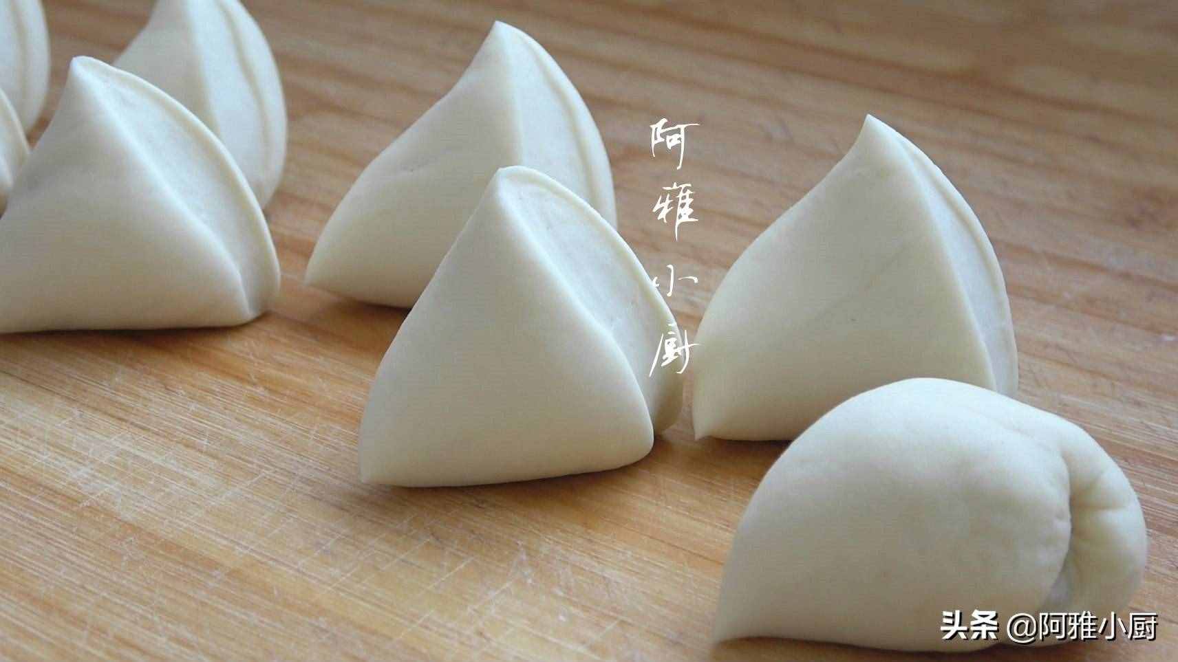 包子的家常做法，方法簡單實(shí)用，雪白飽滿不塌陷，步驟詳細(xì)講解