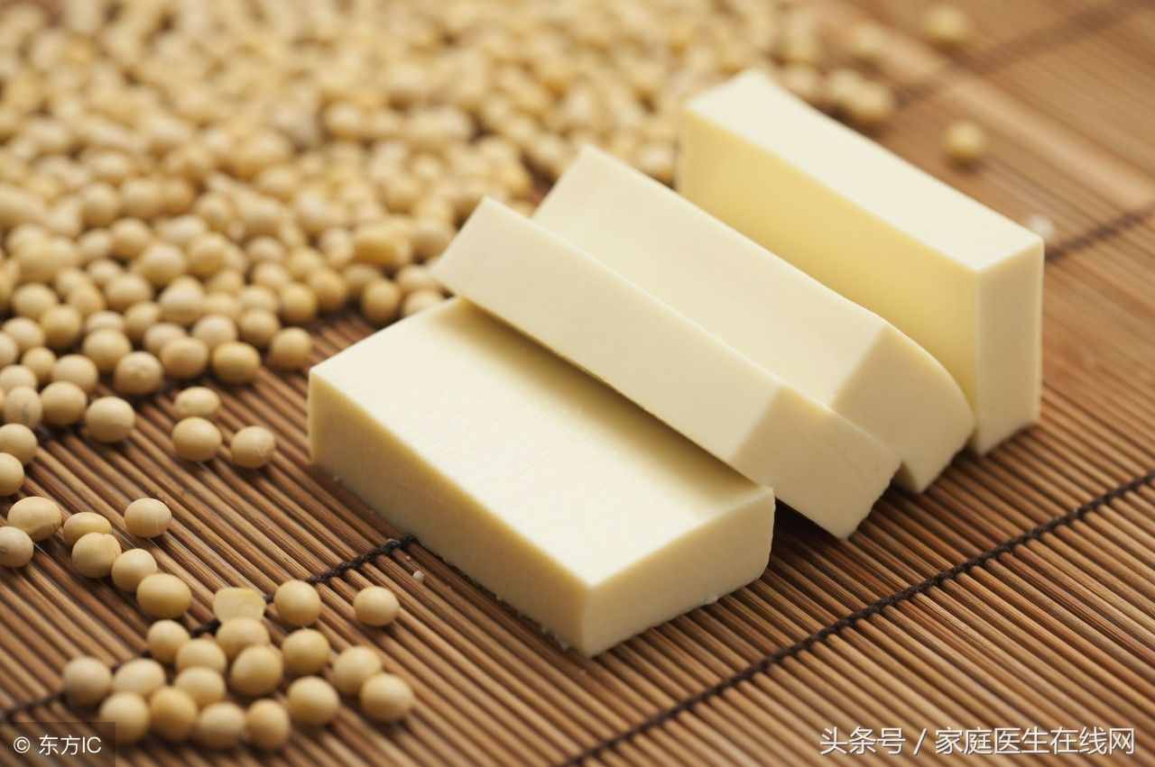 豆腐嫩滑又營(yíng)養(yǎng)，偶爾吃點(diǎn)豆腐，身體會(huì)有這4個(gè)改善