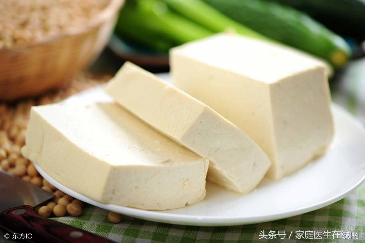 豆腐嫩滑又營(yíng)養(yǎng)，偶爾吃點(diǎn)豆腐，身體會(huì)有這4個(gè)改善