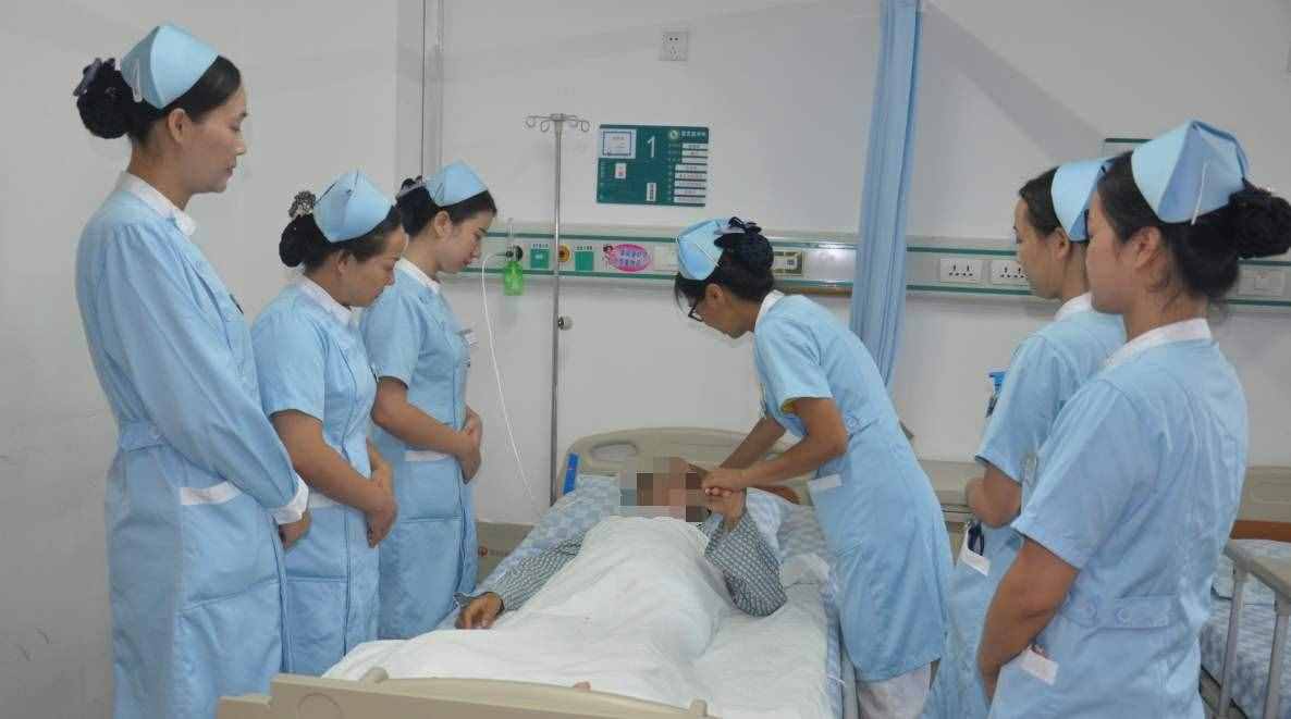 文科女生最愛的4大專業(yè)，好就業(yè)高工資，天生為女生設(shè)計(jì)