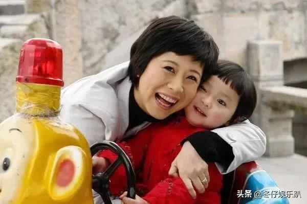 11年前大火的《蝸居》為何被禁播？看完緣由真佩服，這劇可真敢拍
