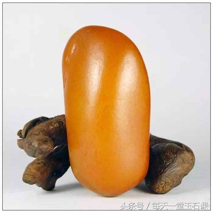 不知如何評判玉的優(yōu)劣？老祖宗的這6大標(biāo)準(zhǔn)可用了幾百年！