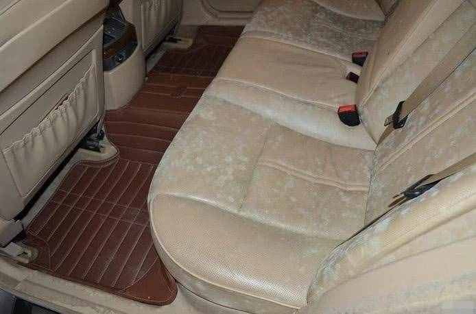 愛(ài)車泡了水怎么辦？別慌！趕緊這樣做，車子還能開(kāi)損失降最低
