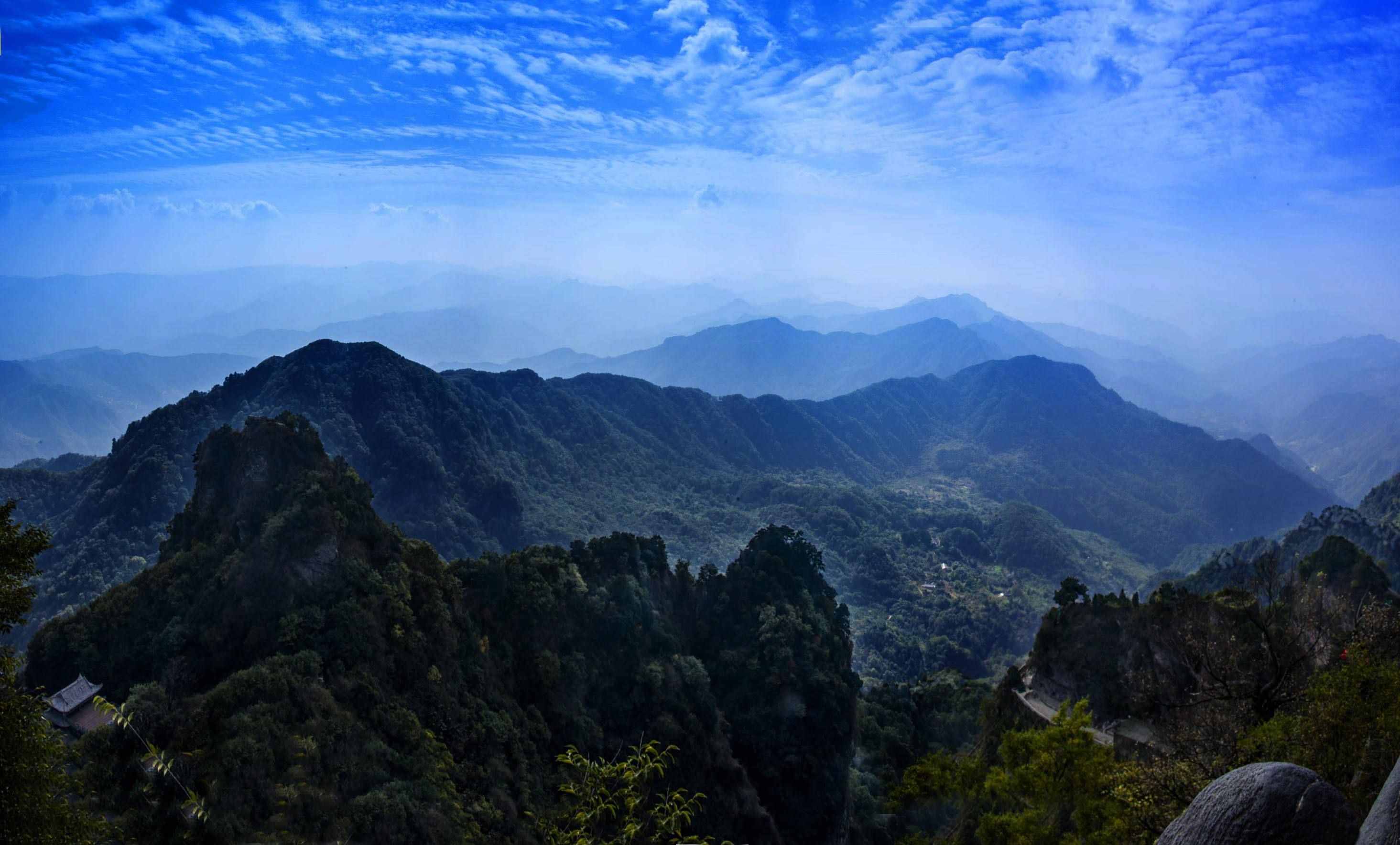 唐詩閑讀：“會當凌絕頂，一覽眾山小”