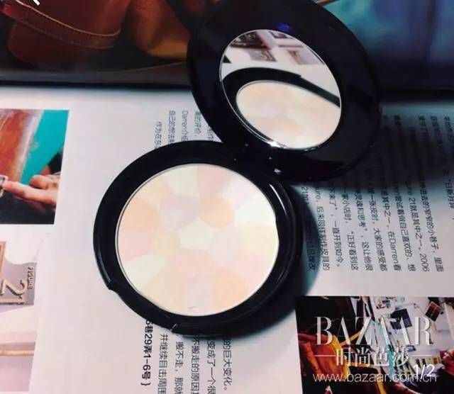自從用了這些蜜粉，美容編輯走遍世界也要買回來囤貨！