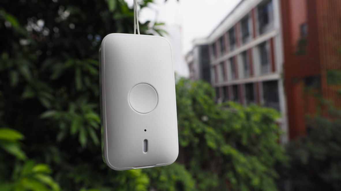 小米米兔定位電話上手體驗(yàn)：麻雀雖小五臟俱全，更像是定位器
