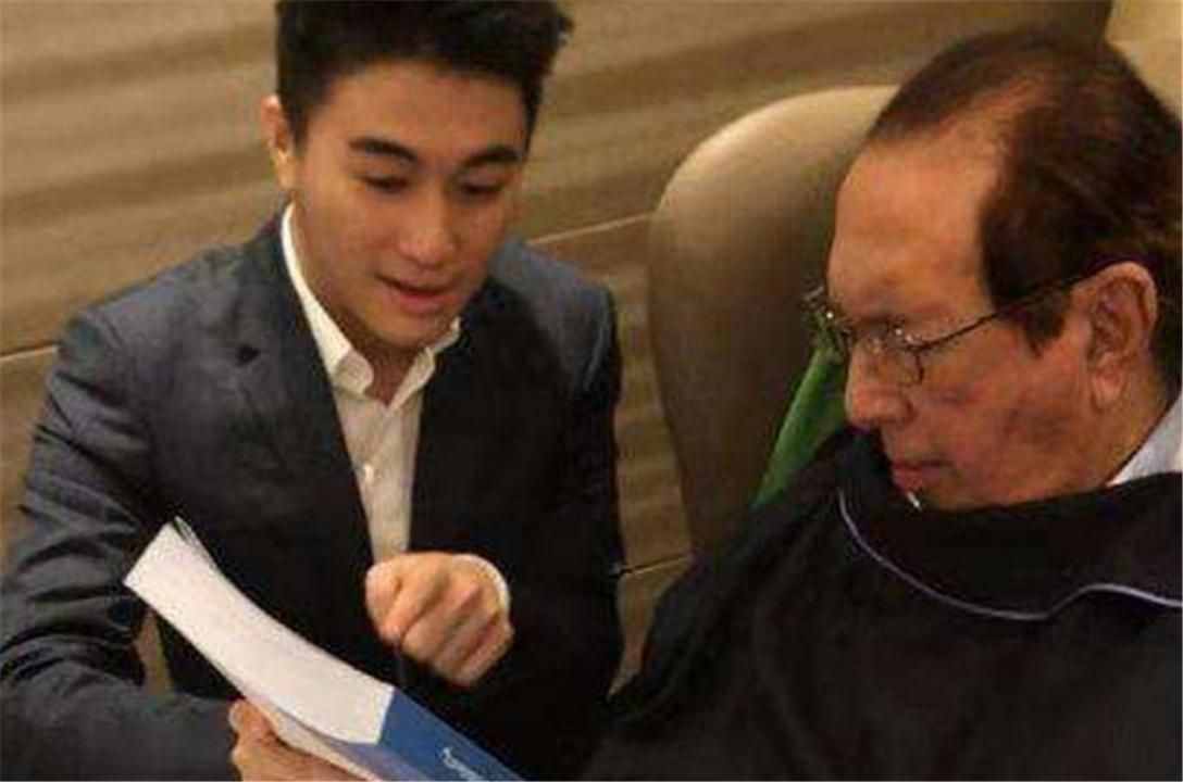 晚輩名字跟長輩重復(fù)很忌諱？賭王卻把“燊”給了孫子，寓意明顯