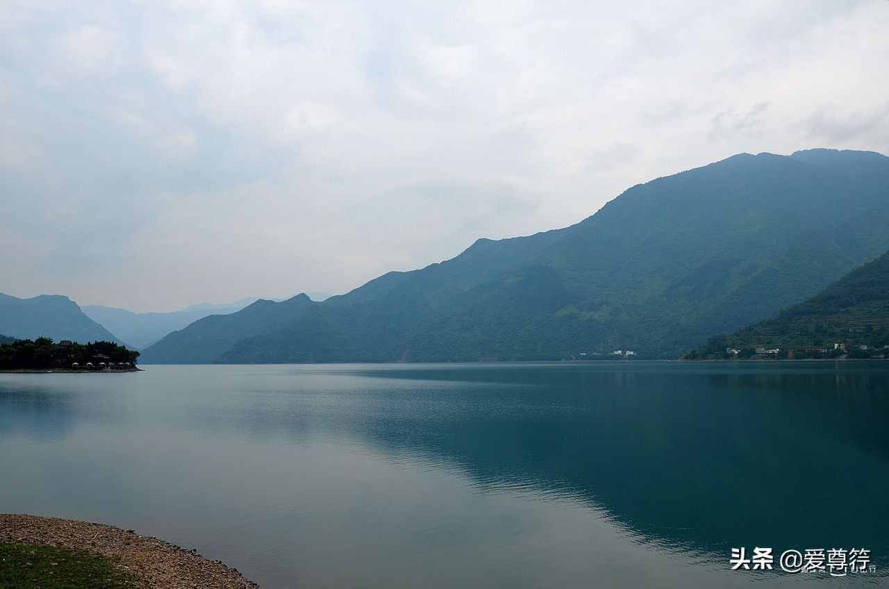 中國(guó)十個(gè)最深的湖泊