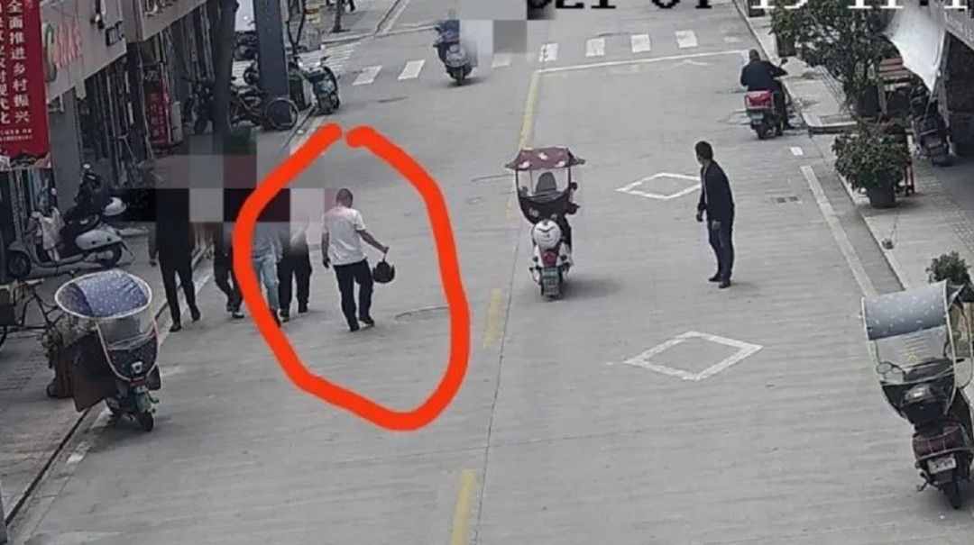 男子被警察抓了，因為吃了一道菜