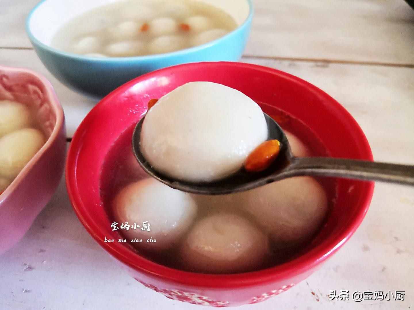 煮湯圓，三個技巧掌握好，保證圓鼓鼓好吃不破皮