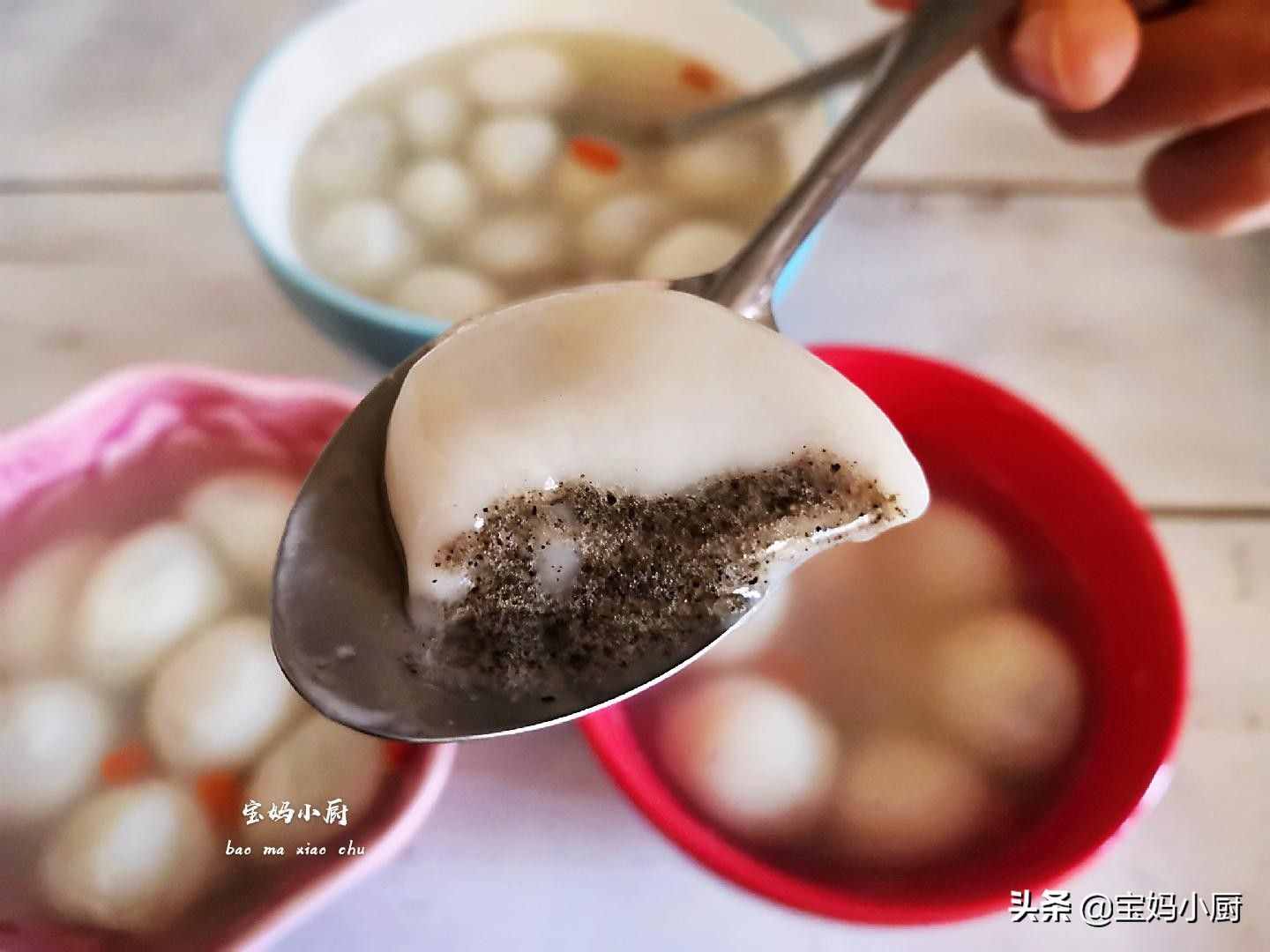 煮湯圓，三個技巧掌握好，保證圓鼓鼓好吃不破皮