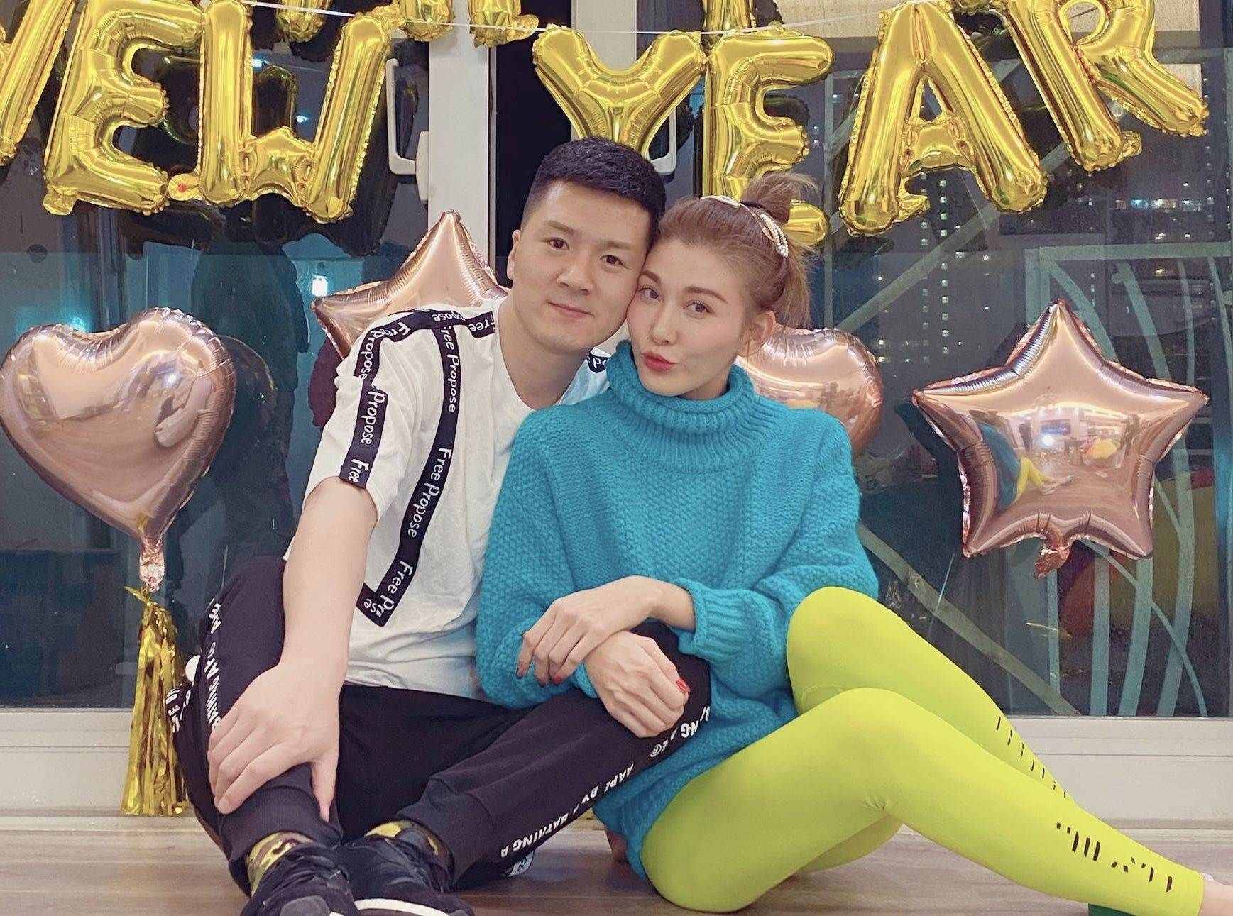 香港著名女星李彩樺陷入整容疑云，被指面部僵硬，幾個月變一次臉