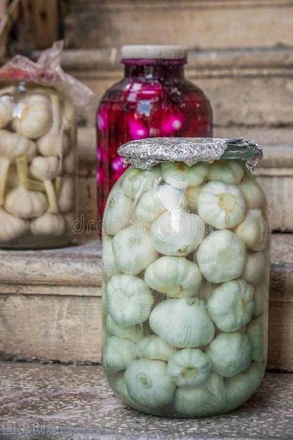 腌制糖蒜咸菜時(shí)，大蒜和糖醋的比例是多少？10斤大蒜為例說(shuō)下方法