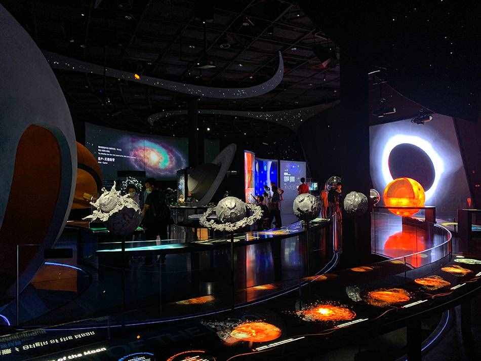 看奇珍隕石、在月球漫步……上海天文館還留了重量級(jí)“彩蛋”