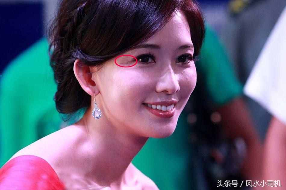 眼睛的“魚尾紋”與你的“桃花運”息息相關