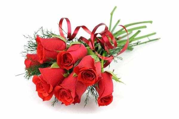 11朵紅玫瑰花語是什么，一心一意的愛