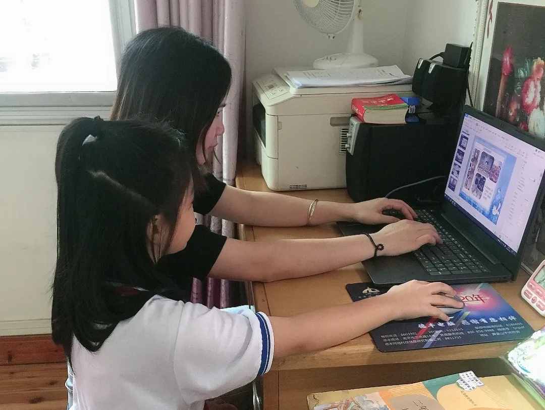 和樂(lè)教育：在記錄中成長(zhǎng)，在成長(zhǎng)中記錄——江南分校成長(zhǎng)記錄袋分享展示活動(dòng)
