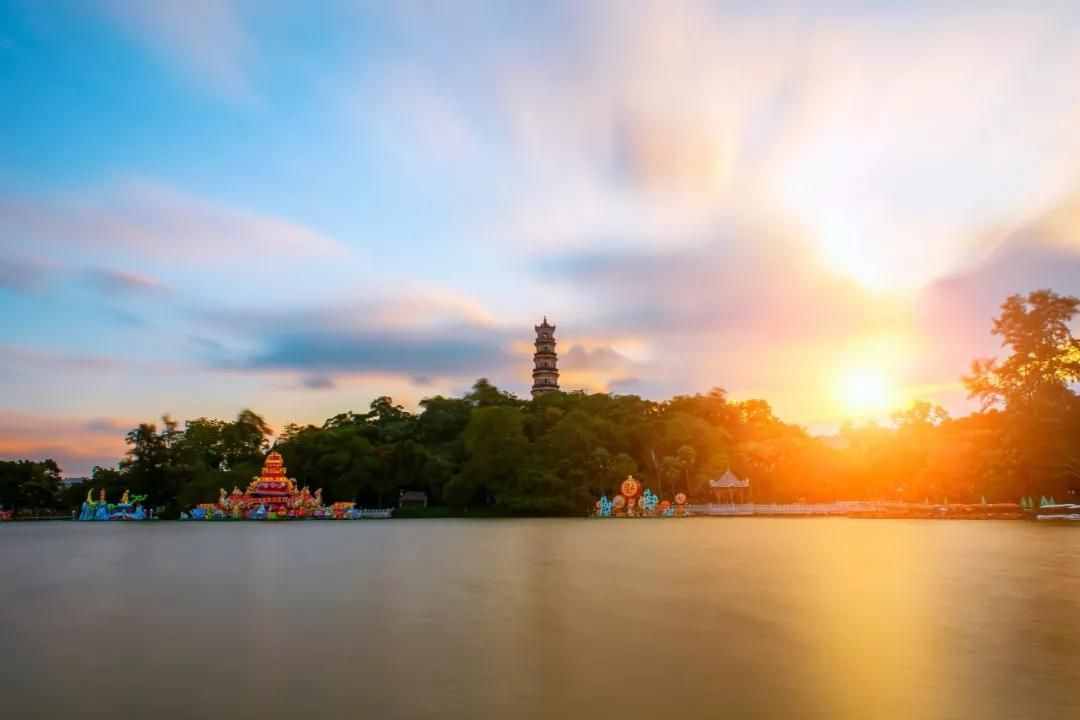 覬覦、氤氳、圭臬：80個(gè)認(rèn)識(shí)卻讀不對(duì)的字詞，你能讀對(duì)多少？