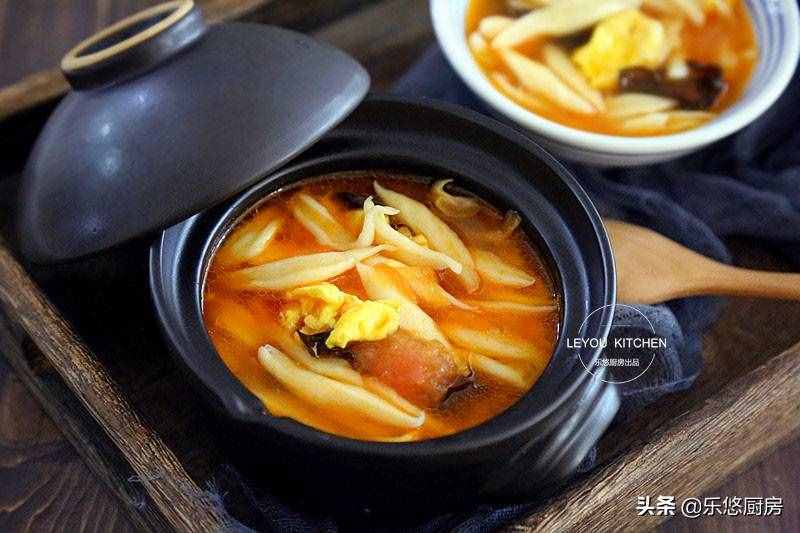 8種熱湯面做法，吃一口面，喝一口湯，秋冬季節(jié)不怕冷