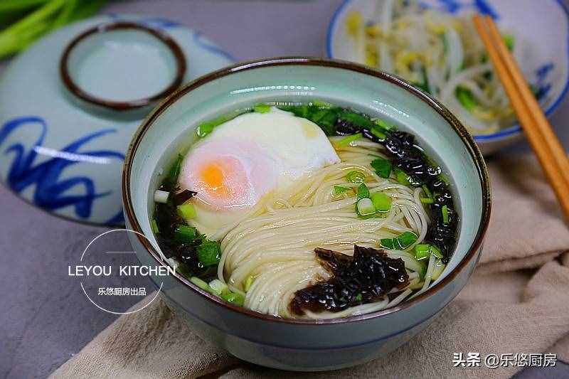 8種熱湯面做法，吃一口面，喝一口湯，秋冬季節(jié)不怕冷
