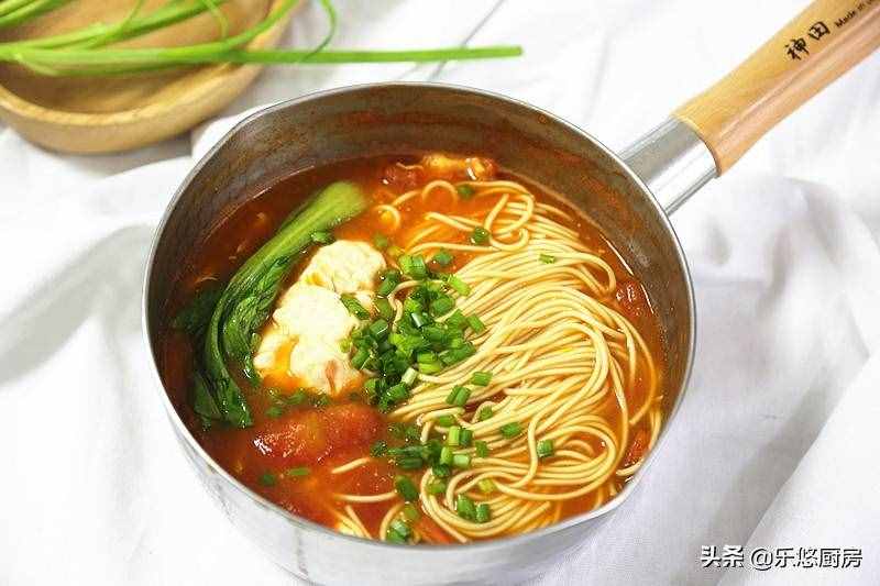8種熱湯面做法，吃一口面，喝一口湯，秋冬季節(jié)不怕冷