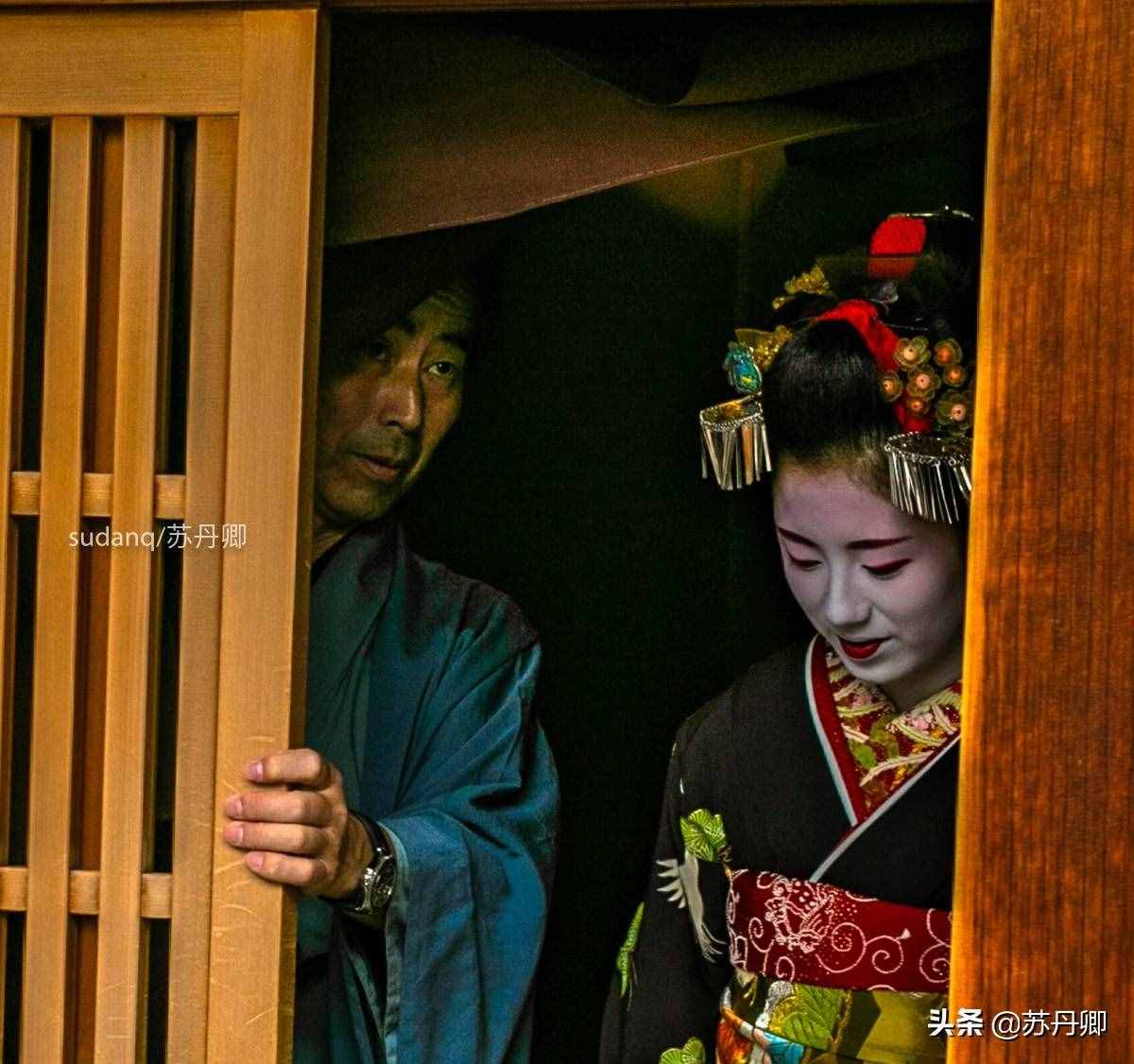 實(shí)拍京都最大藝伎區(qū)：日本藝伎不是妓，一出場(chǎng)驚艷無(wú)數(shù)攝影師