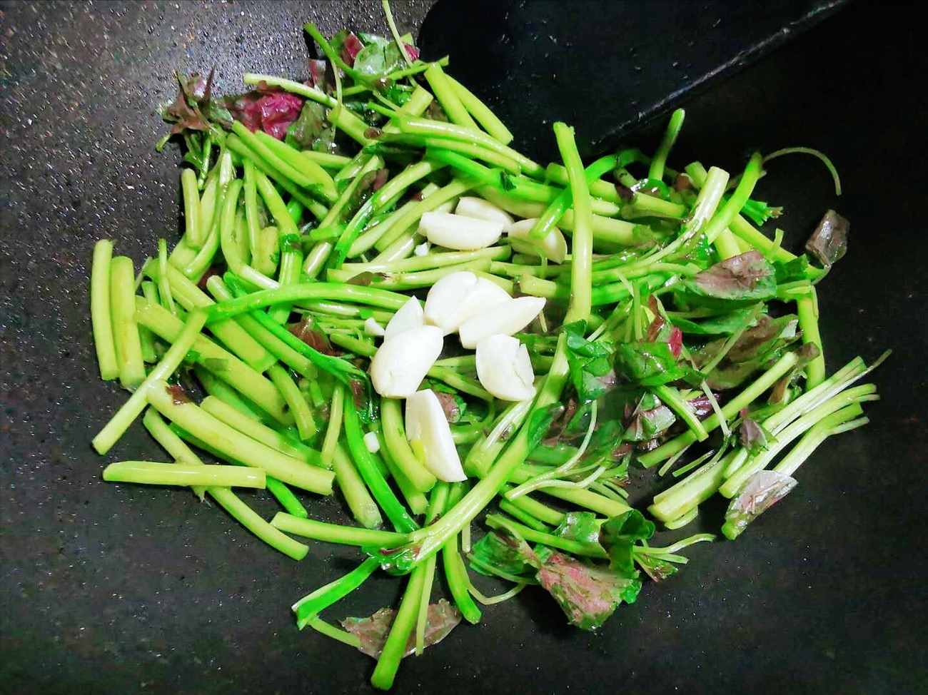 教你5道純素菜的做法，每天炒一盤，熱量低脂肪低，適合減肥的人