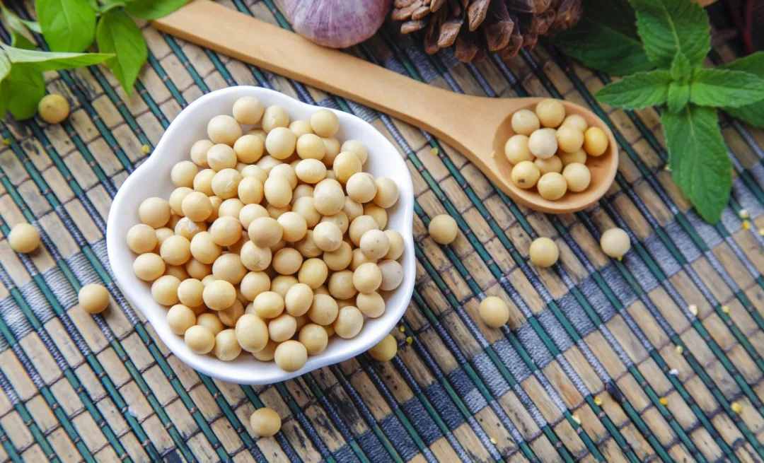 你的防曬被TA們承包了，4種防曬食物讓你美白一“夏”