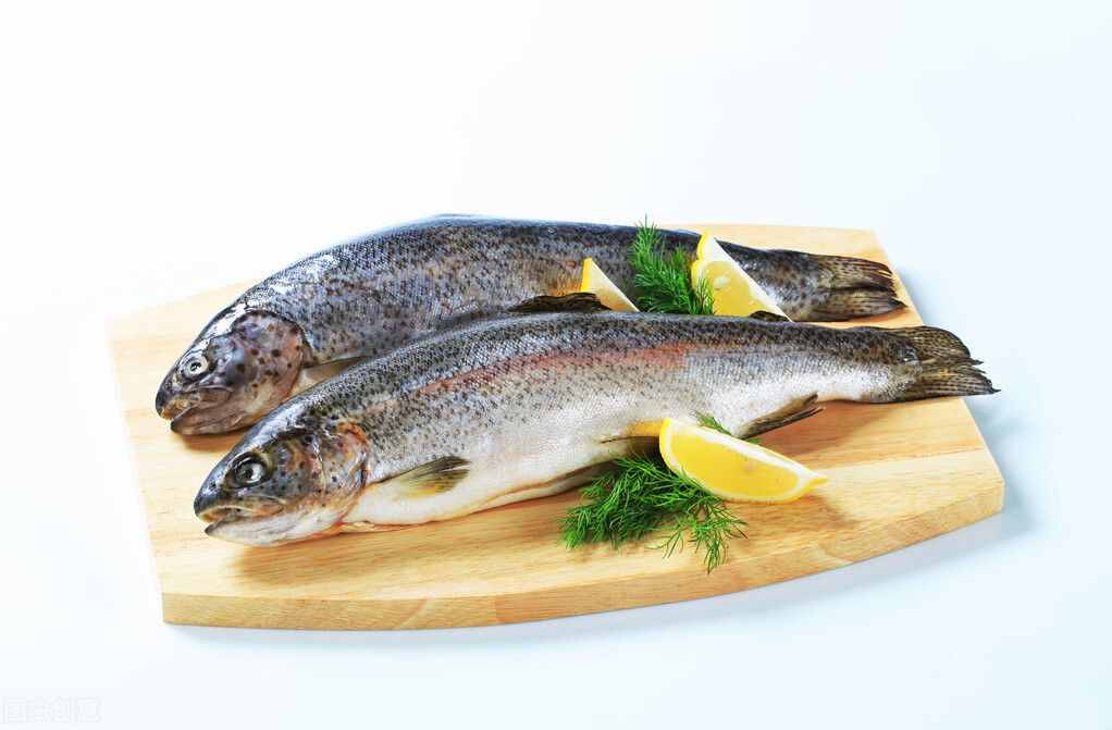 東盛瀾丨虹鱒魚(yú)怎么做好吃 虹鱒魚(yú)做法教程