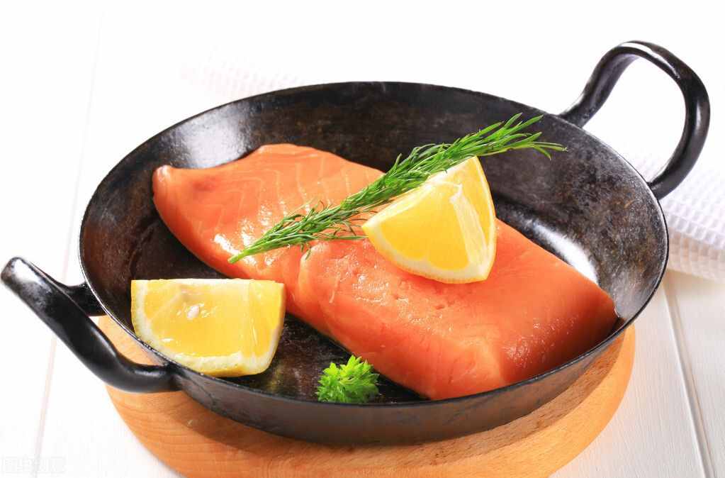 東盛瀾丨虹鱒魚(yú)怎么做好吃 虹鱒魚(yú)做法教程