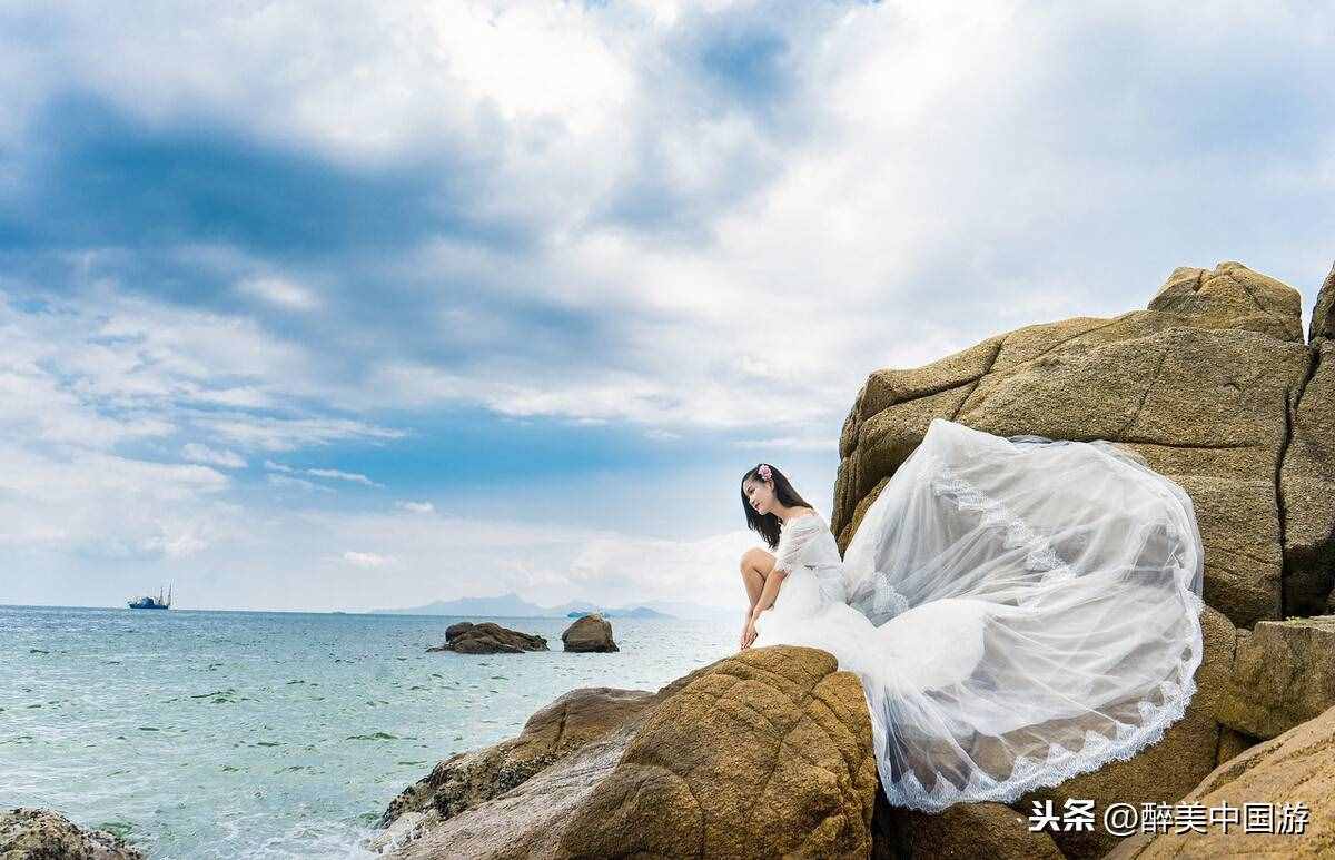 蔚藍的大海，金色的海灘，不出國，深圳玫瑰海岸也能玩出歐陸風(fēng)情