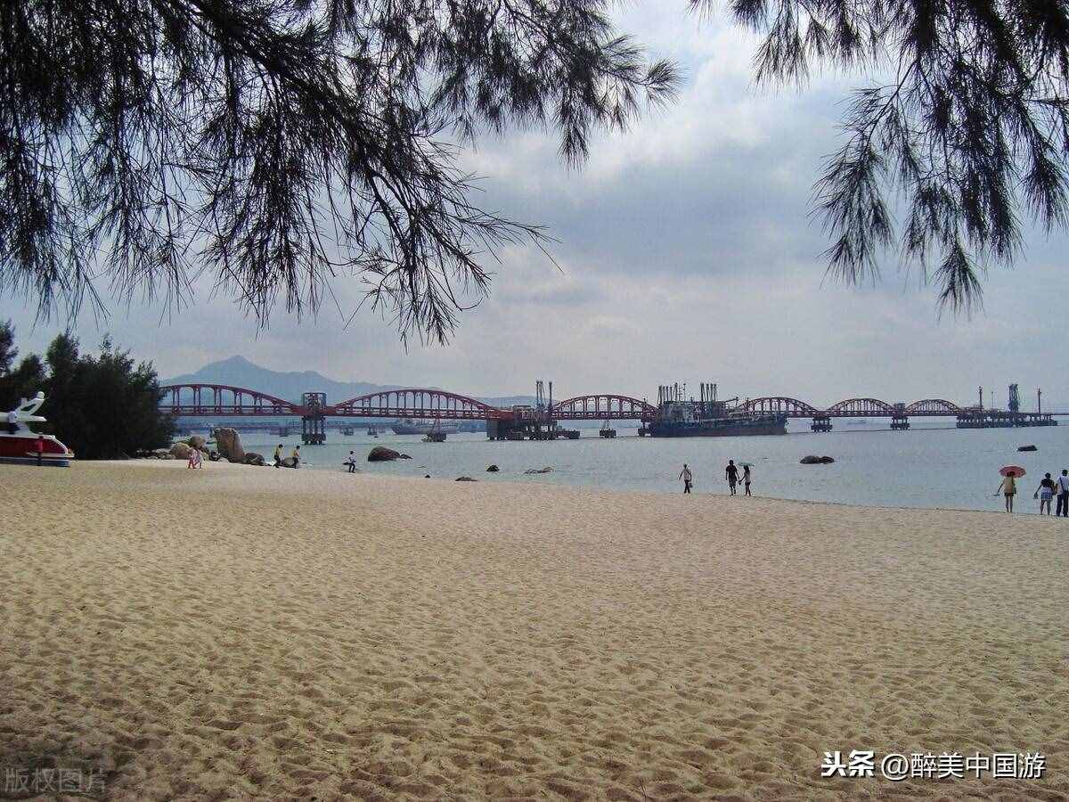 蔚藍的大海，金色的海灘，不出國，深圳玫瑰海岸也能玩出歐陸風(fēng)情