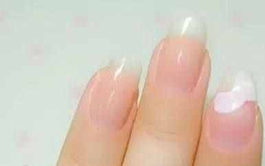 學(xué)會(huì)自己涂好指甲油，教你涂個(gè)漂亮的指甲油，省時(shí)省力不重來！