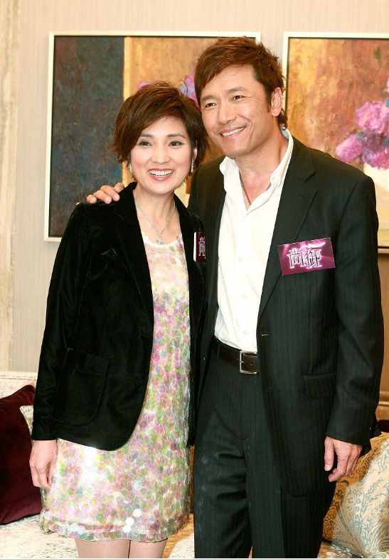 長跑8年后結(jié)婚，戚美珍和老公的感情讓人羨慕，難怪越活越年輕