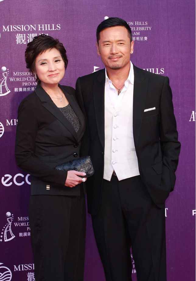 長跑8年后結(jié)婚，戚美珍和老公的感情讓人羨慕，難怪越活越年輕