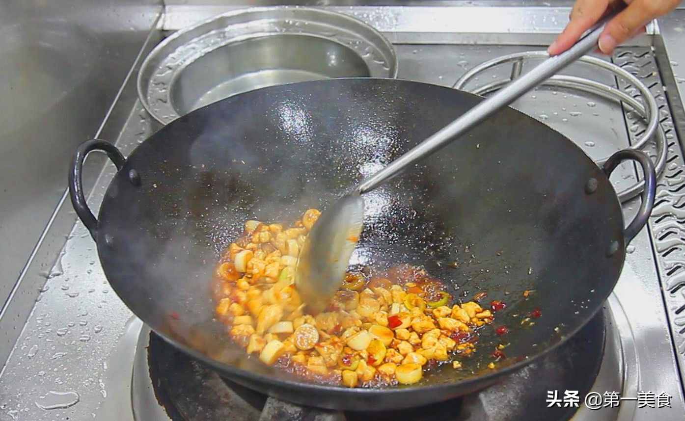 宮保雞丁家常做法，學(xué)會(huì)這個(gè)做法，想吃可以在家做，不用去飯店了