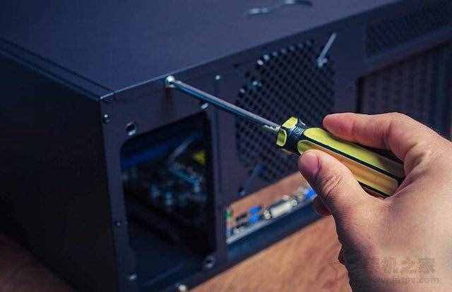 電腦清灰教程：電腦主機怎么清理灰塵？臺式電腦主機清理灰塵教學(xué)