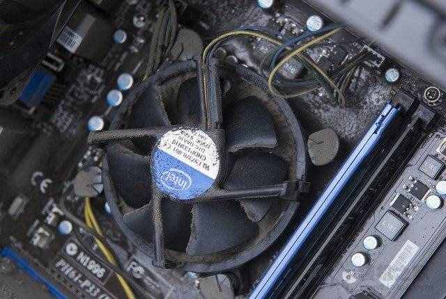 電腦清灰教程：電腦主機怎么清理灰塵？臺式電腦主機清理灰塵教學(xué)