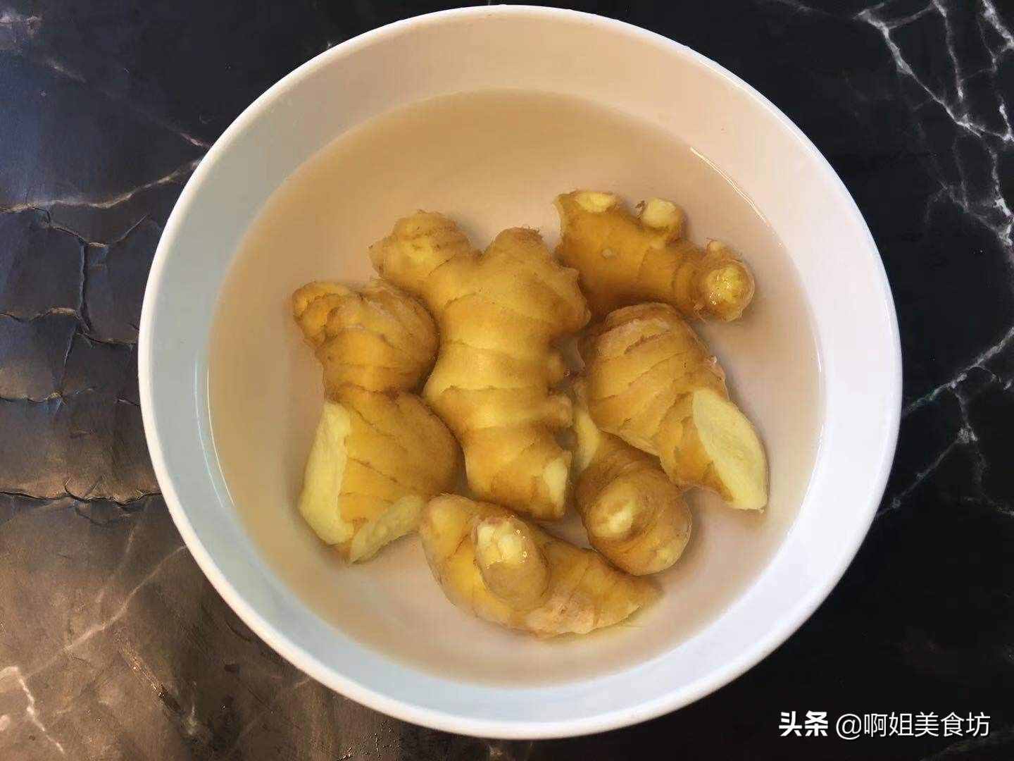 冬天別忘了喝這養(yǎng)生茶，每天一杯，滋補(bǔ)營(yíng)養(yǎng)，驅(qū)寒又暖胃