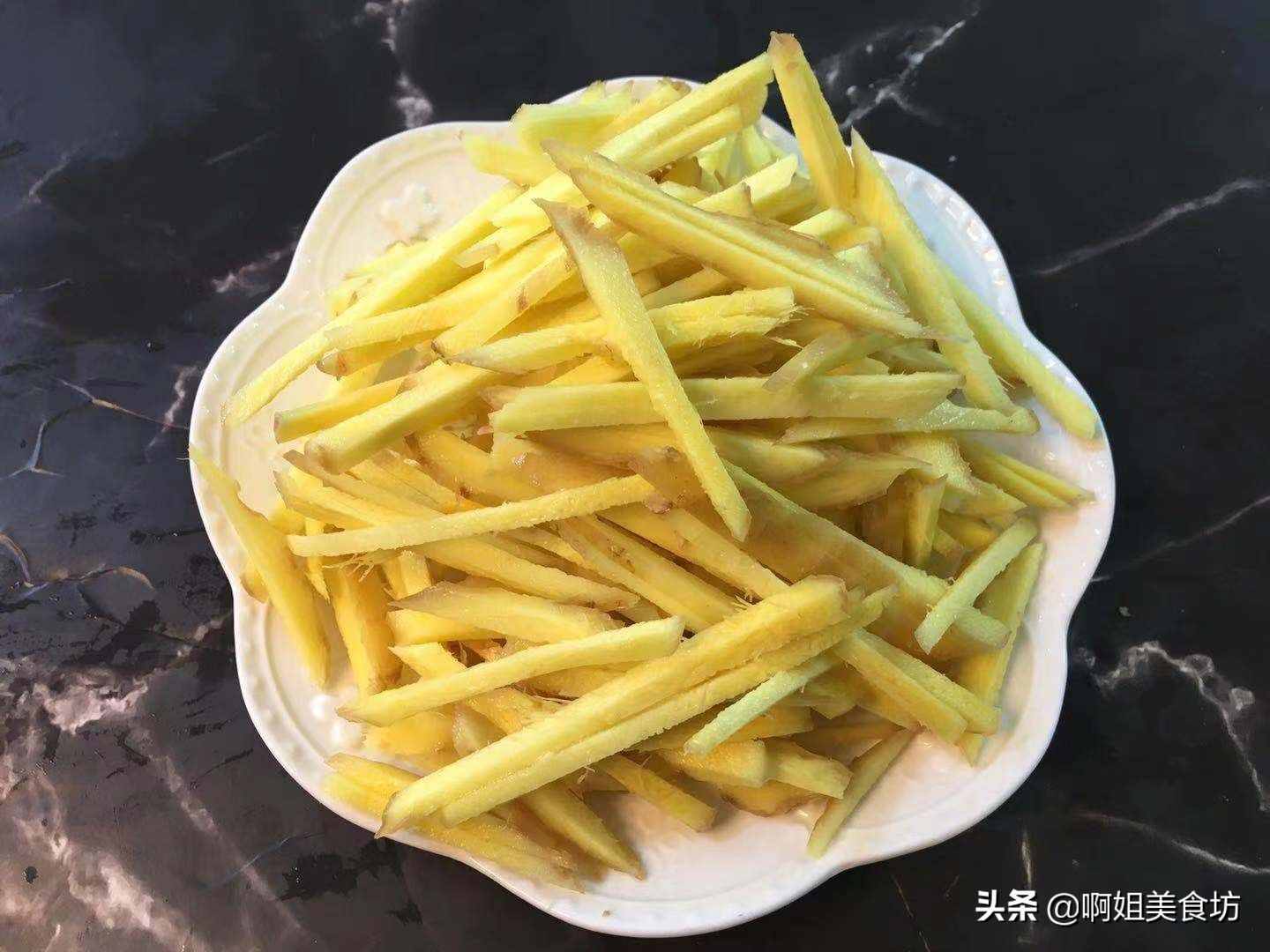 冬天別忘了喝這養(yǎng)生茶，每天一杯，滋補(bǔ)營(yíng)養(yǎng)，驅(qū)寒又暖胃